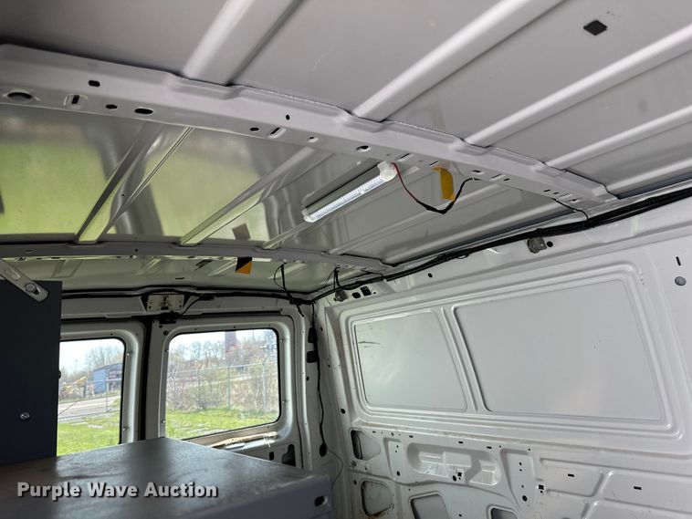 image for item DQ0831 2012 Ford  E150 van