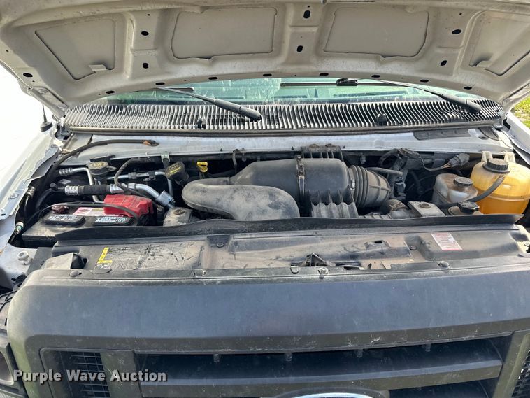 image for item DQ0831 2012 Ford  E150 van