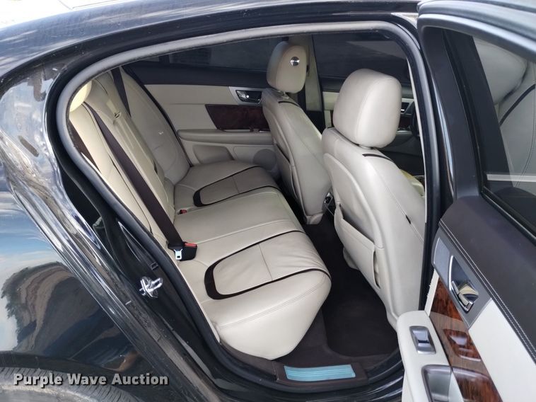 image for item DQ6104 2015 Jaguar  XF 