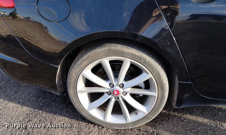 image for item DQ6104 2015 Jaguar  XF 