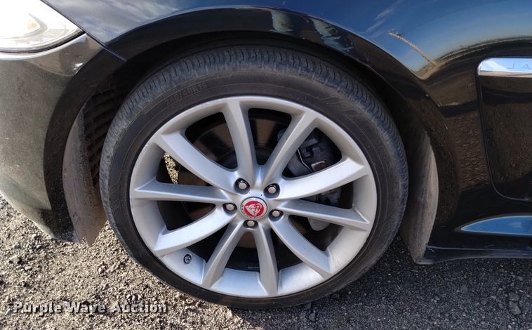 image for item DQ6104 2015 Jaguar  XF 