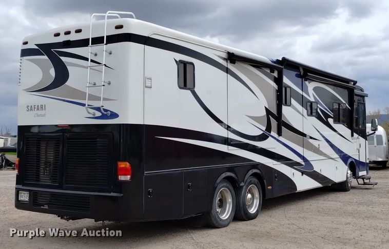 image for item DQ6107 2009 Safari  Cheetah RV