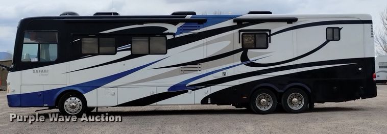 image for item DQ6107 2009 Safari  Cheetah RV