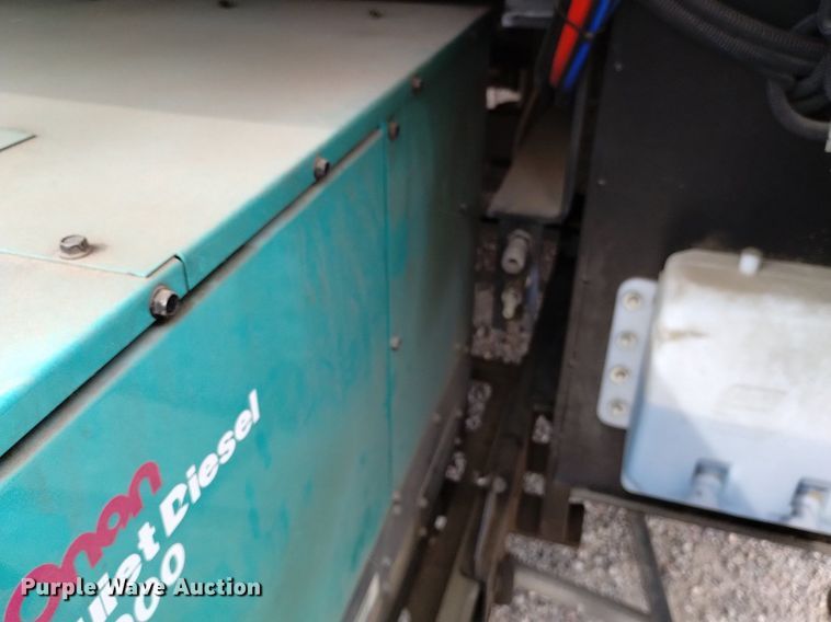 image for item DQ6107 2009 Safari  Cheetah RV