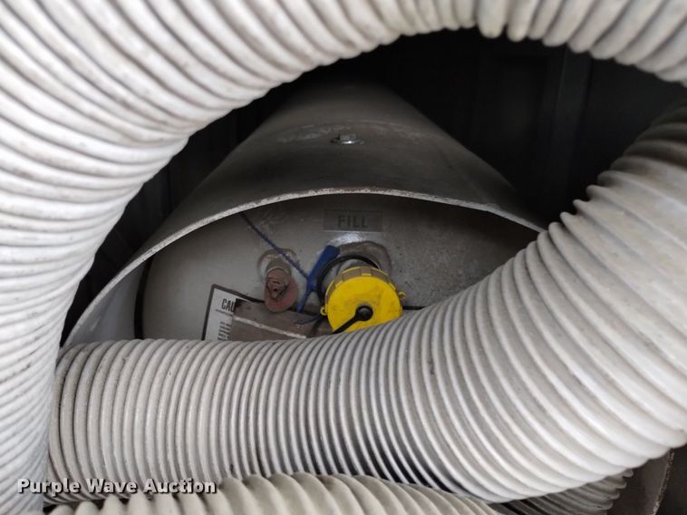 image for item DQ6107 2009 Safari  Cheetah RV