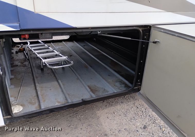 image for item DQ6107 2009 Safari  Cheetah RV