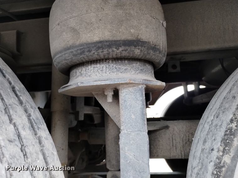 image for item DQ6107 2009 Safari  Cheetah RV