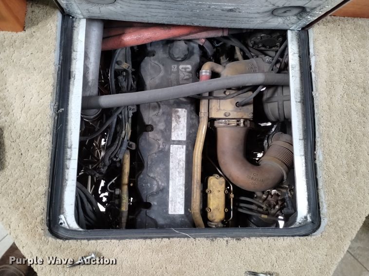 image for item DQ6107 2009 Safari  Cheetah RV