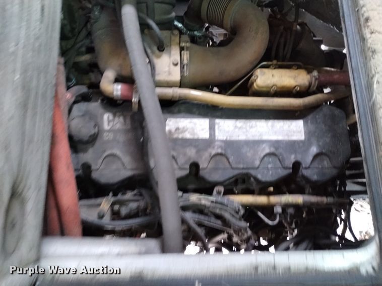 image for item DQ6107 2009 Safari  Cheetah RV