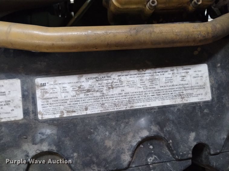 image for item DQ6107 2009 Safari  Cheetah RV