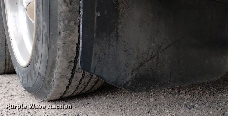 image for item DQ6107 2009 Safari  Cheetah RV