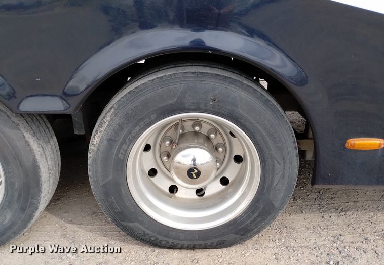 image for item DQ6107 2009 Safari  Cheetah RV