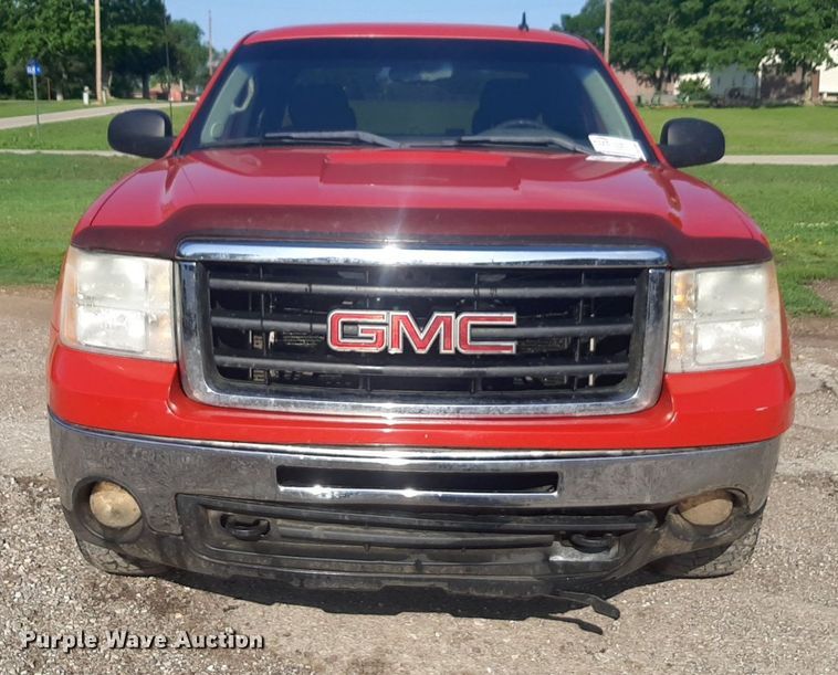 image for item DQ7099 2011 GMC Sierra 1500 Ext. Cab pickup truck