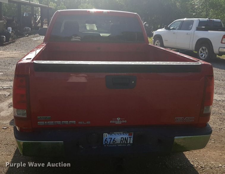 image for item DQ7099 2011 GMC Sierra 1500 Ext. Cab pickup truck
