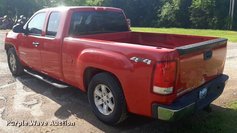 image for item DQ7099 2011 GMC Sierra 1500 Ext. Cab pickup truck