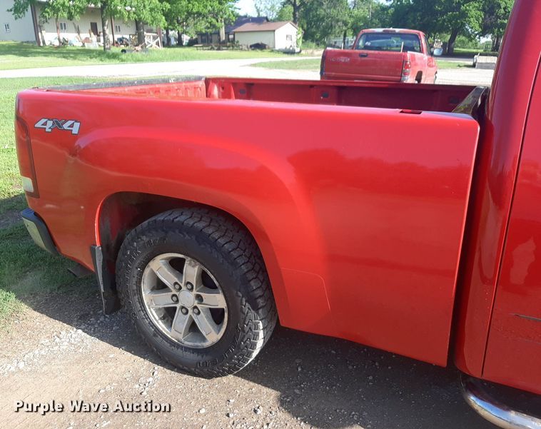 image for item DQ7099 2011 GMC Sierra 1500 Ext. Cab pickup truck