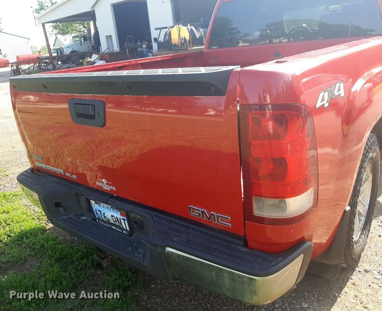 image for item DQ7099 2011 GMC Sierra 1500 Ext. Cab pickup truck