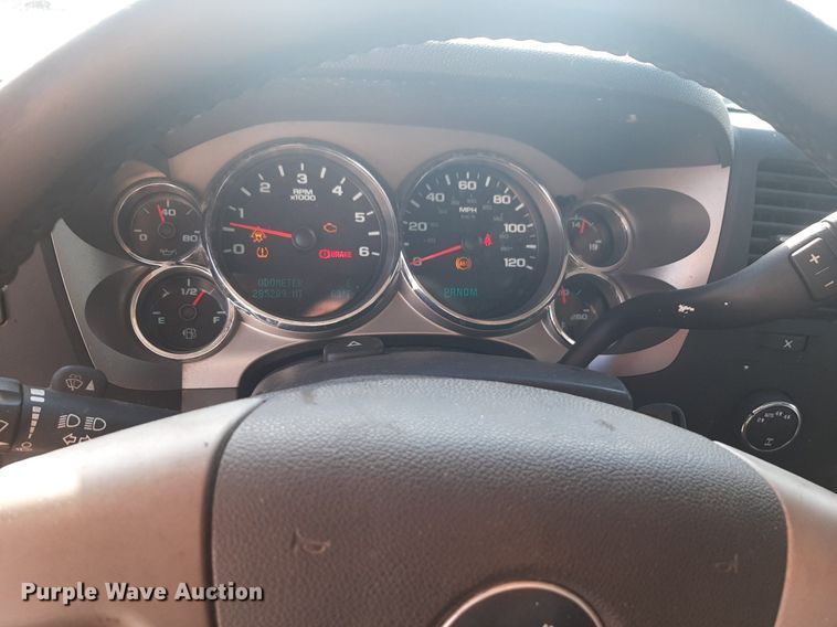 image for item DQ7099 2011 GMC Sierra 1500 Ext. Cab pickup truck