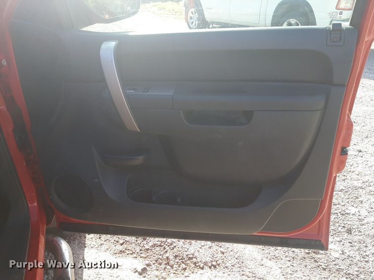 image for item DQ7099 2011 GMC Sierra 1500 Ext. Cab pickup truck