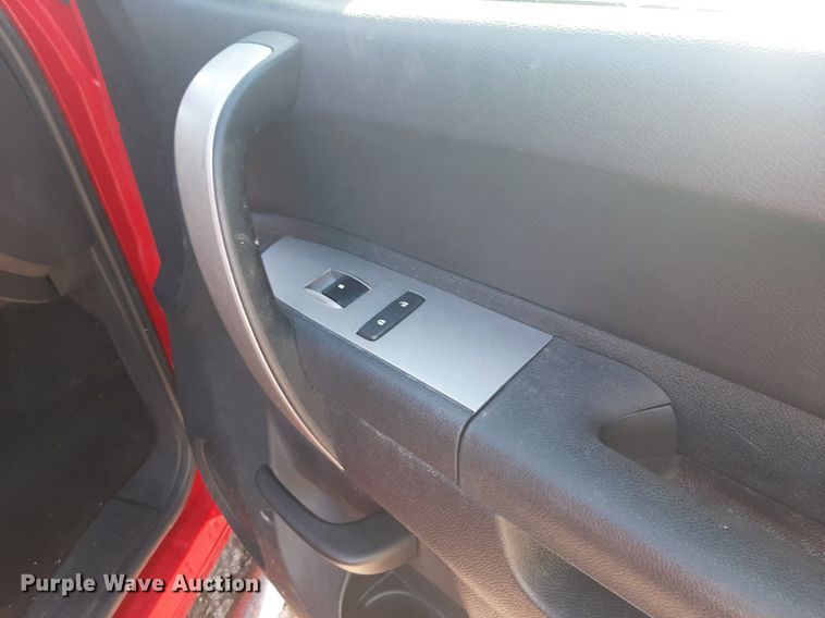 image for item DQ7099 2011 GMC Sierra 1500 Ext. Cab pickup truck