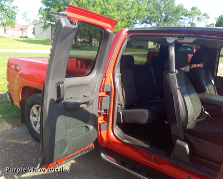 image for item DQ7099 2011 GMC Sierra 1500 Ext. Cab pickup truck