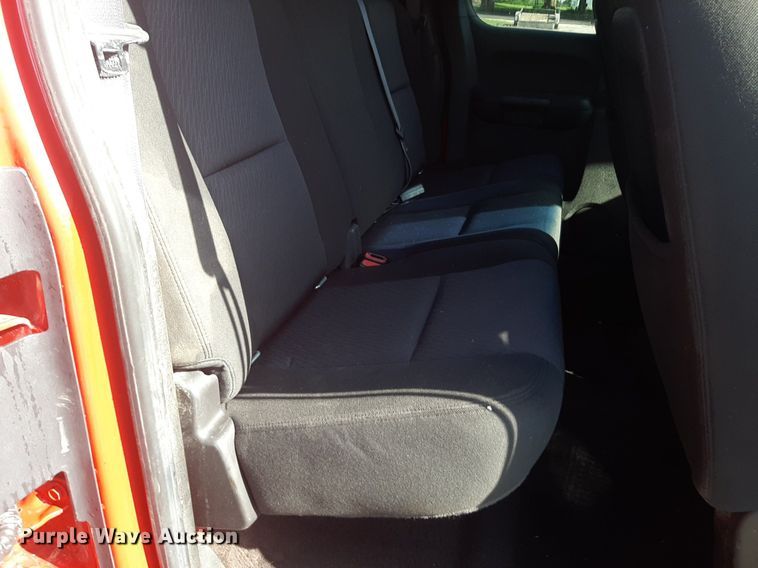 image for item DQ7099 2011 GMC Sierra 1500 Ext. Cab pickup truck