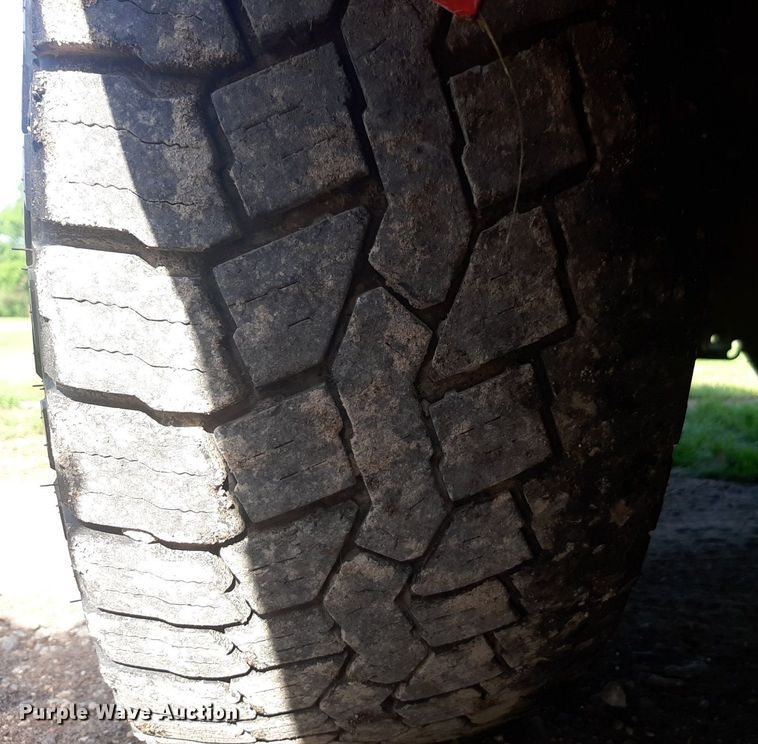 image for item DQ7099 2011 GMC Sierra 1500 Ext. Cab pickup truck