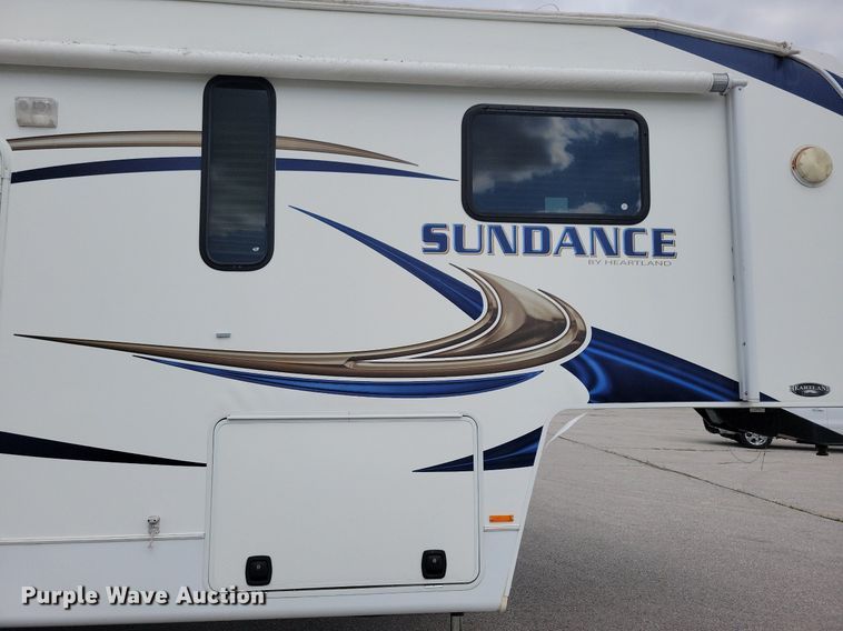 image for item DR4300 2012 Heartland Sundance 3300CK camper