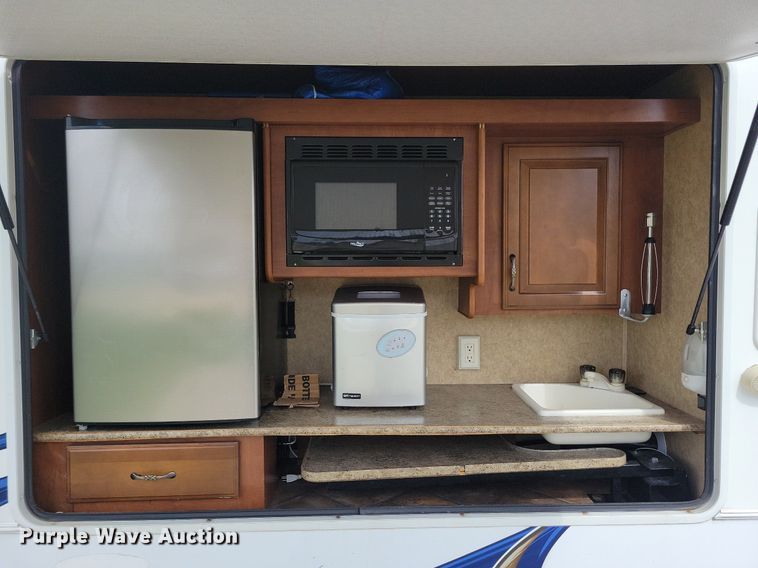 image for item DR4300 2012 Heartland Sundance 3300CK camper