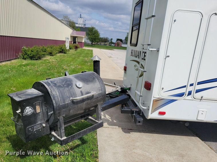 image for item DR4300 2012 Heartland Sundance 3300CK camper