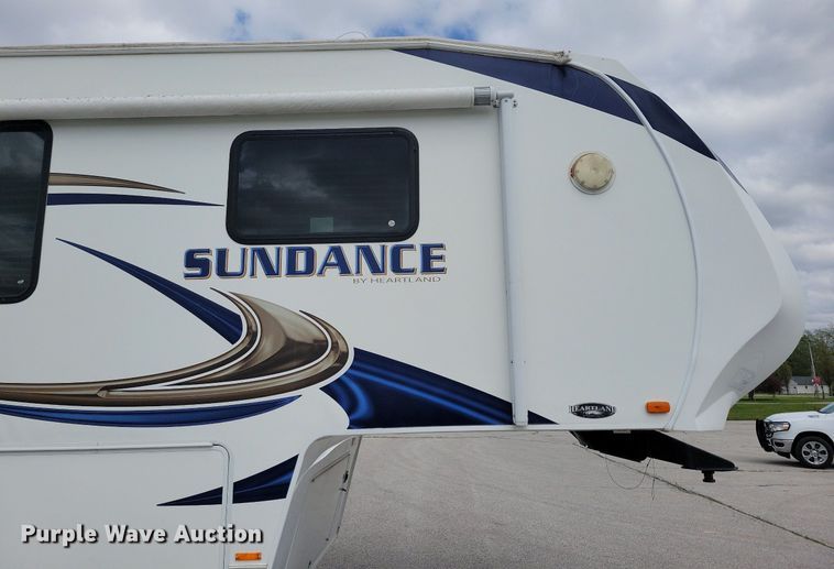 image for item DR4300 2012 Heartland Sundance 3300CK camper
