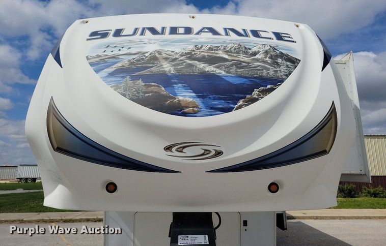 image for item DR4300 2012 Heartland Sundance 3300CK camper