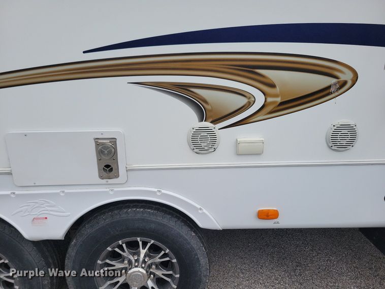 image for item DR4300 2012 Heartland Sundance 3300CK camper