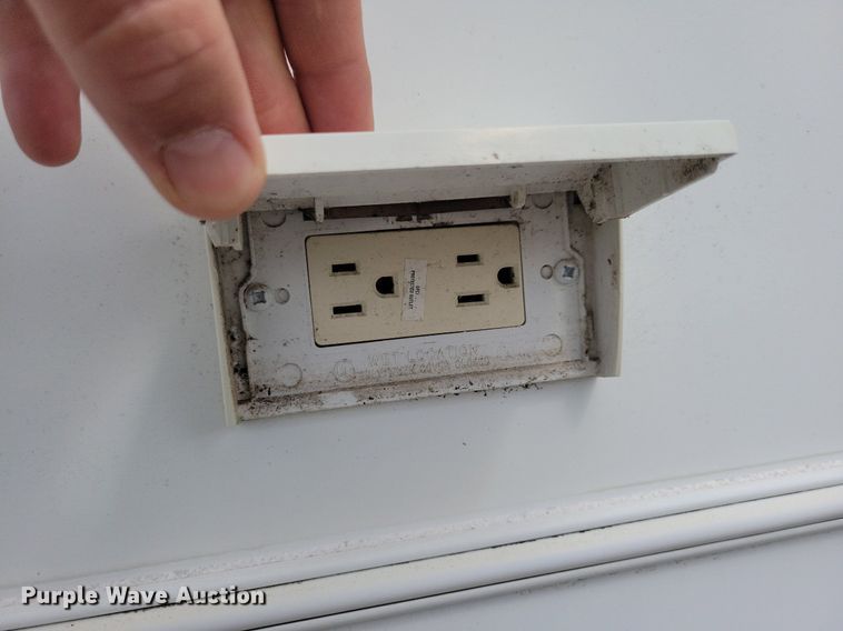 image for item DR4300 2012 Heartland Sundance 3300CK camper