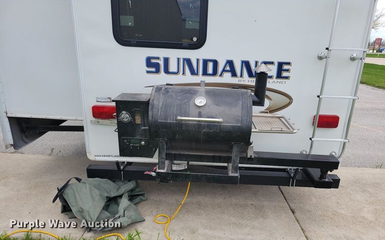 image for item DR4300 2012 Heartland Sundance 3300CK camper