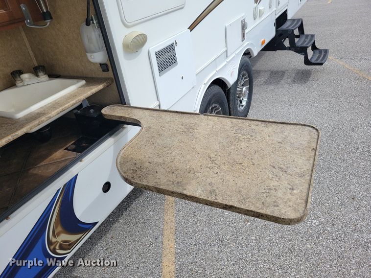 image for item DR4300 2012 Heartland Sundance 3300CK camper