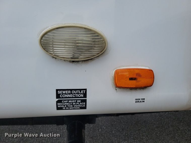 image for item DR4300 2012 Heartland Sundance 3300CK camper