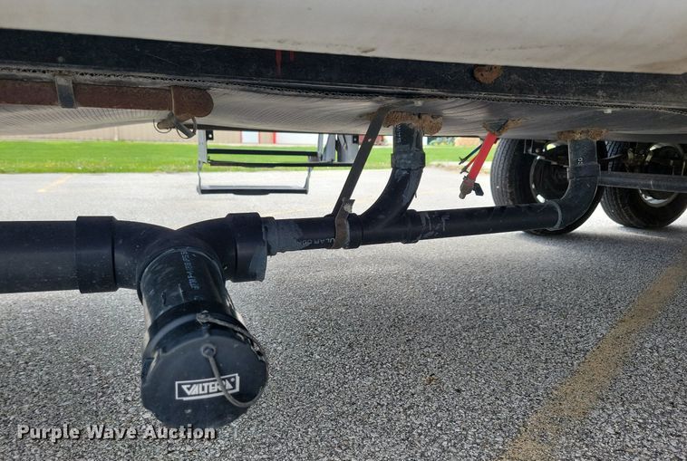 image for item DR4300 2012 Heartland Sundance 3300CK camper