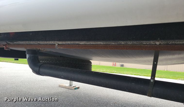 image for item DR4300 2012 Heartland Sundance 3300CK camper