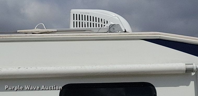 image for item DR4300 2012 Heartland Sundance 3300CK camper