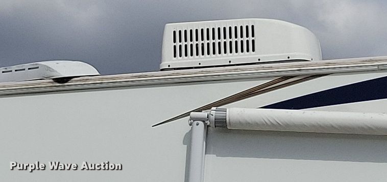 image for item DR4300 2012 Heartland Sundance 3300CK camper