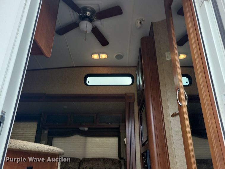 image for item DR4300 2012 Heartland Sundance 3300CK camper