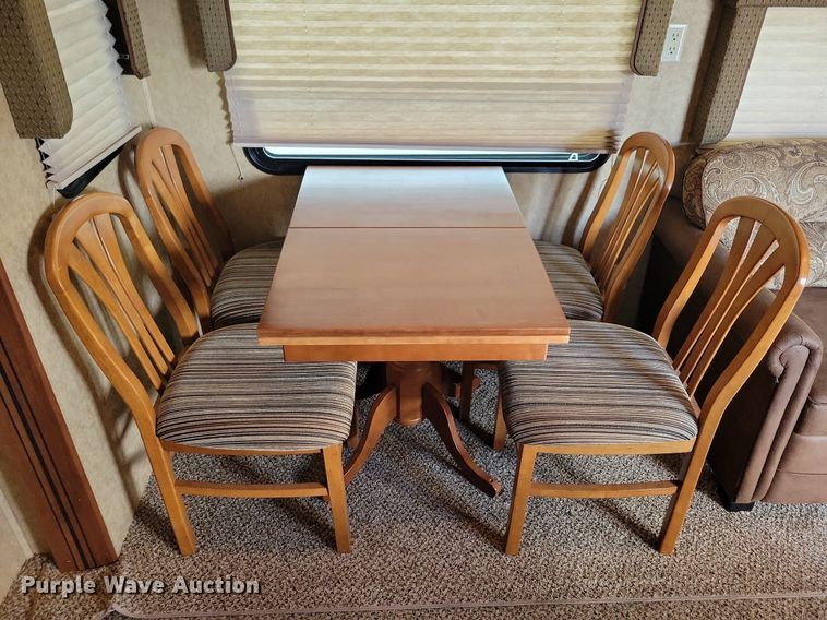 image for item DR4300 2012 Heartland Sundance 3300CK camper