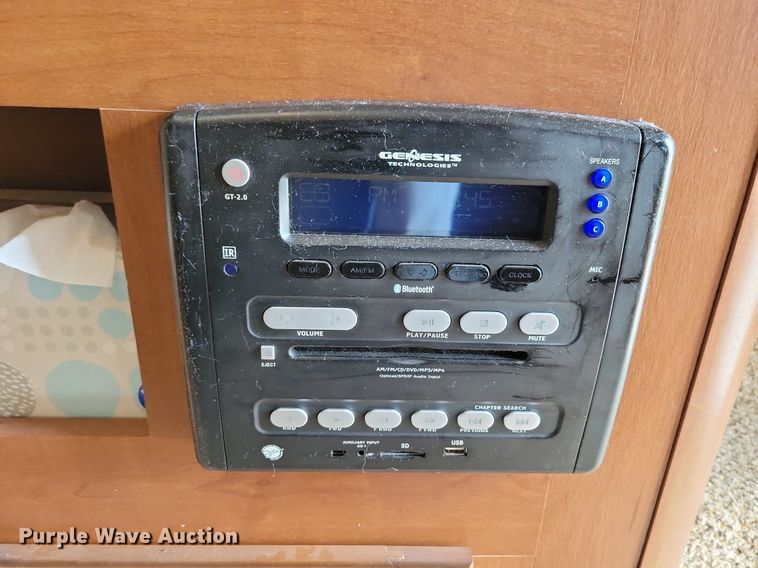 image for item DR4300 2012 Heartland Sundance 3300CK camper