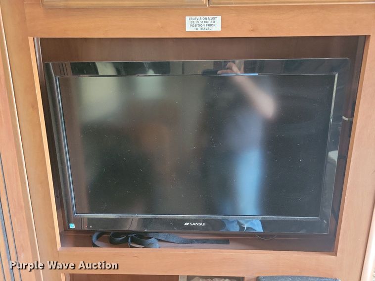 image for item DR4300 2012 Heartland Sundance 3300CK camper