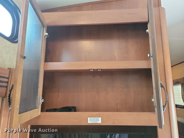 image for item DR4300 2012 Heartland Sundance 3300CK camper