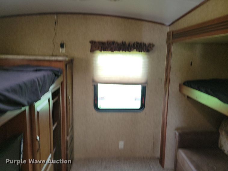 image for item DR4300 2012 Heartland Sundance 3300CK camper