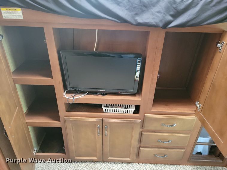 image for item DR4300 2012 Heartland Sundance 3300CK camper