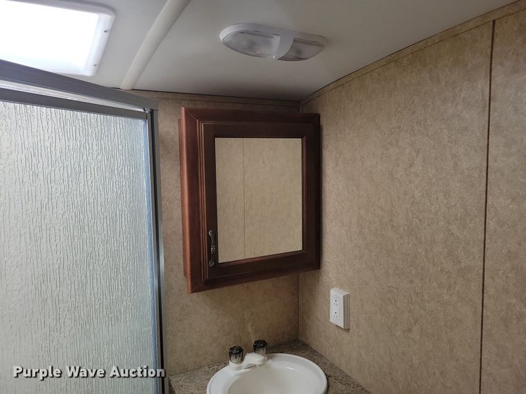 image for item DR4300 2012 Heartland Sundance 3300CK camper