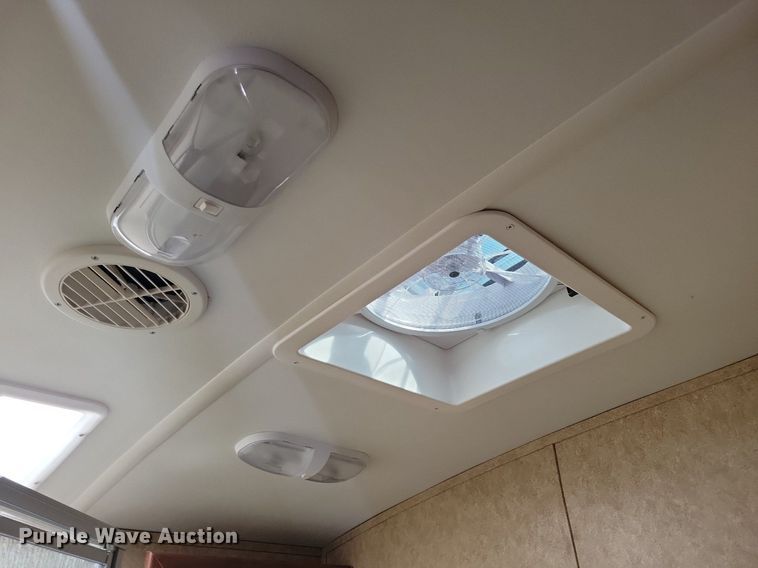 image for item DR4300 2012 Heartland Sundance 3300CK camper